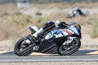 media/Oct-05-2025-CVMA (Sun) [[beeef4f201]]/Race 5-Amateur Supersport Open (Holeshot)/